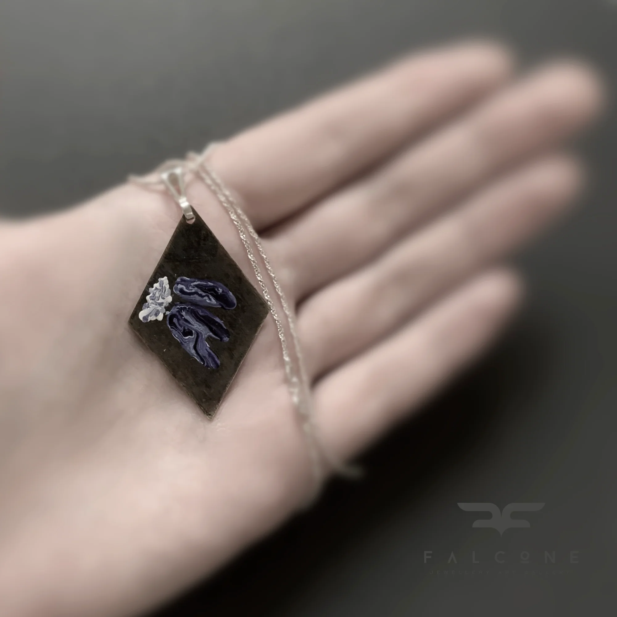 Thumb 3